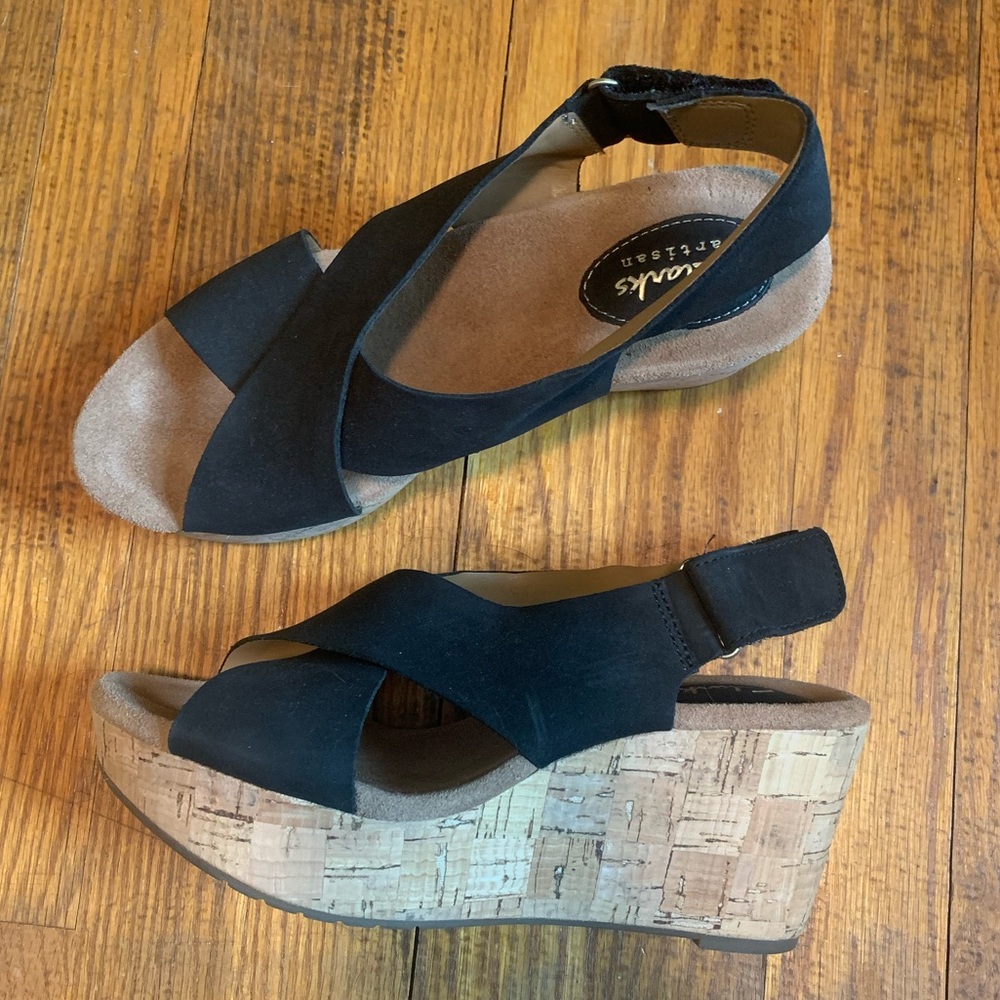 CLARKS ARTISAN 3” WEDGES CORK AND LEATHER SZ 7